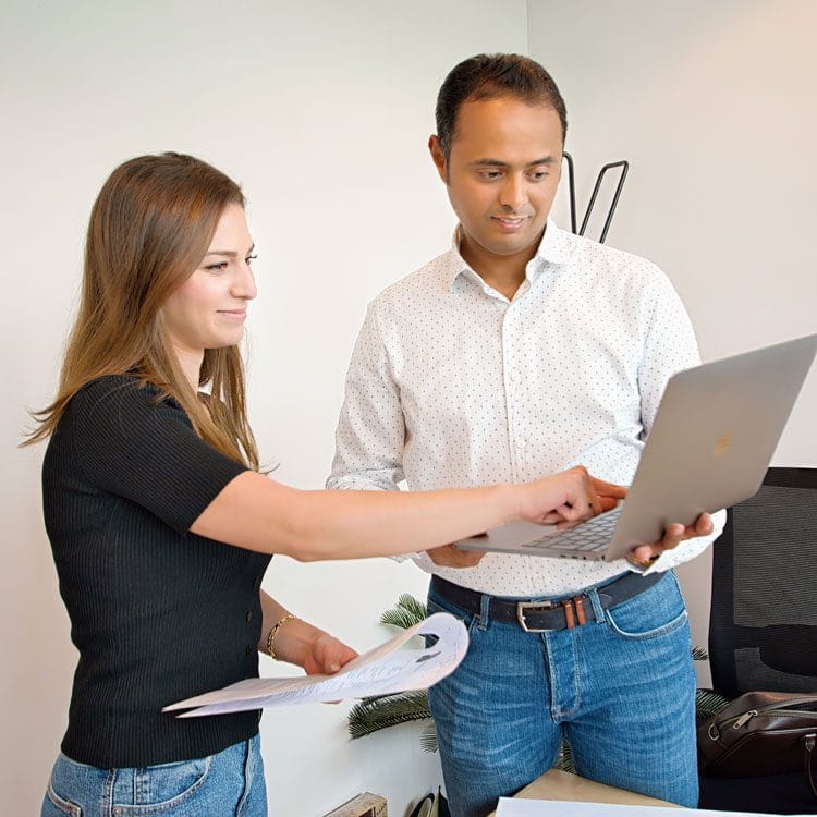 Establishing a company in Dubai